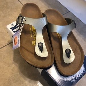 NWT BIRKENSTOCK GIZEH SANDAL METALLIC TITANIUM